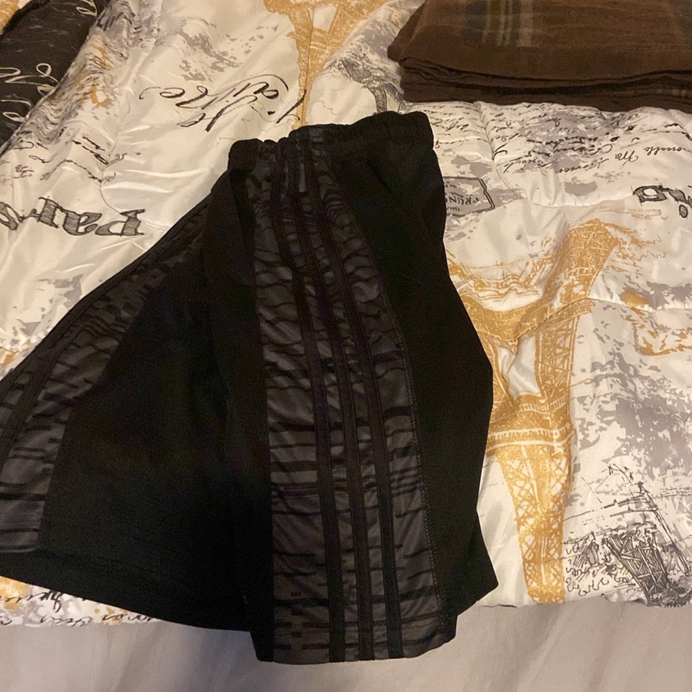 Black Addidas men’s medium shorts - Picture 2 of 6